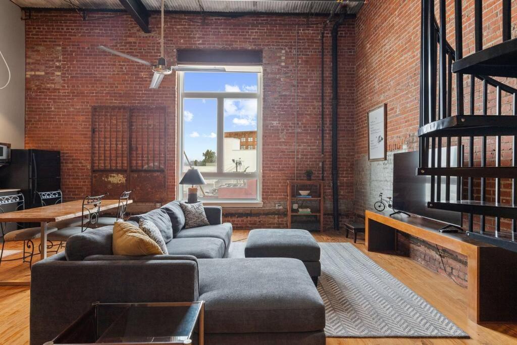 Cajun Stays-Buchanan Loft #4 Lafayette Eksteriør bilde