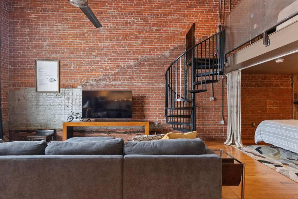 Cajun Stays-Buchanan Loft #4 Lafayette Eksteriør bilde